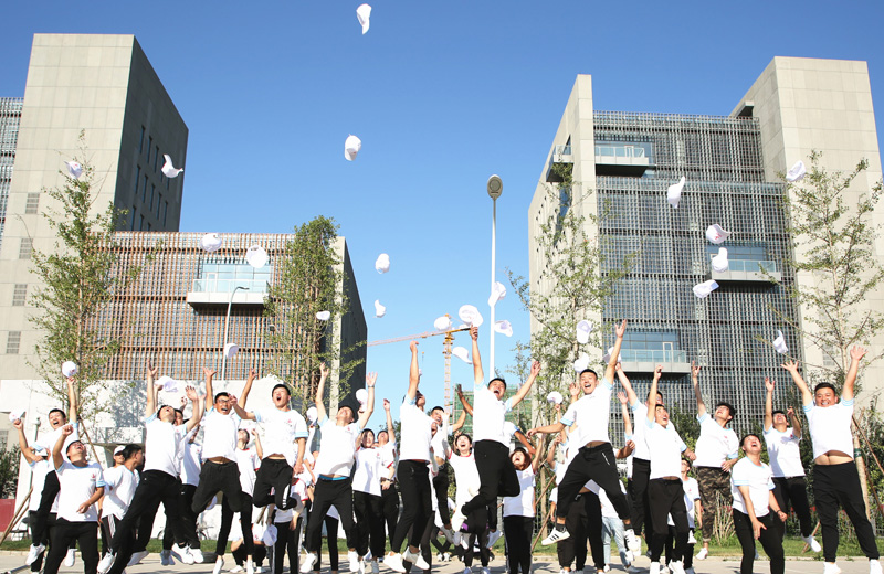 2019年7月1日，北京集團(tuán)大學(xué)生入職培訓(xùn)，洋溢的青春在中天繼續(xù)。