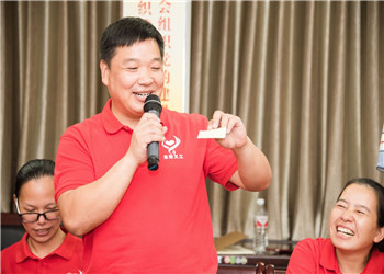 陳斌：公益是一種信仰，何樂(lè)不為？