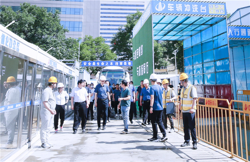 2023年6月8日，河北省生態(tài)環(huán)境廳主辦的省大氣污染防治專項(xiàng)督導(dǎo)幫扶動(dòng)員會(huì)在中天北京尖嶺城中村改造項(xiàng)目召開(kāi)。