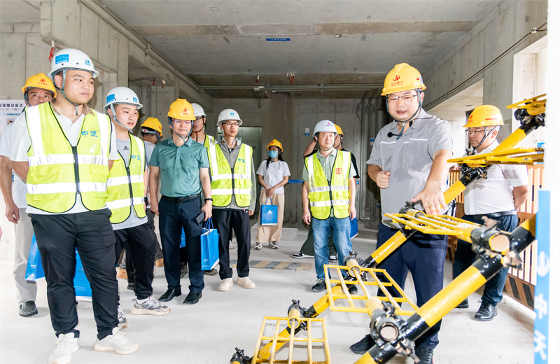 2024年9月20日，由深圳市羅湖區(qū)住建局主辦，中天建設(shè)集團承辦的2024年度深圳市羅湖區(qū)裝配式建筑質(zhì)量、安全觀摩活動在深圳中學(xué)回遷安置房與人才住房建設(shè)項目舉行。