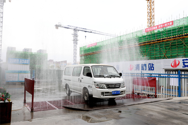 車輛嚴(yán)格管控，凈身出戶.jpg
